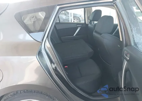 2011 Mazda Mazda3 S Sport z USA, uszkodzony, nr VIN JM1BL1K66B1901734